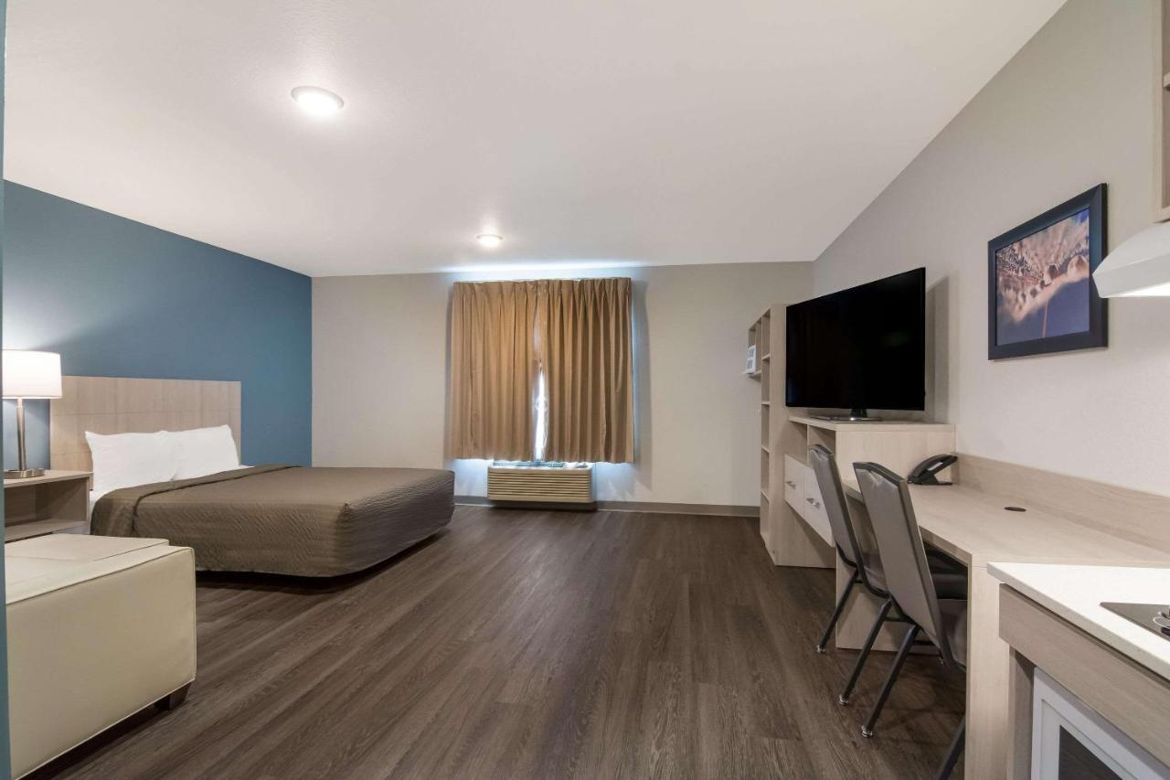 Woodspring - Raleigh Durham Airport Hotel